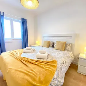 Apartamento 2m - Do Carvoeiro