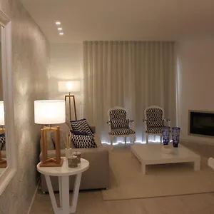 Morning Cascade Apartment